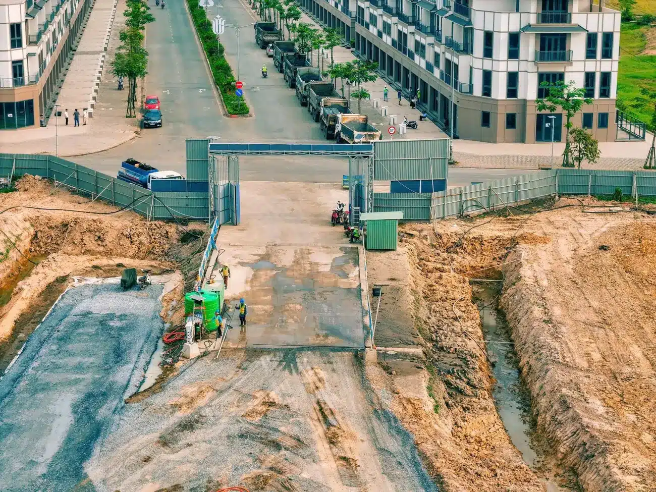 Công trường thi công hạ tầng kỹ thuật giai đoạn 1 dự án Vinhomes Green City, tháng 4/2025.