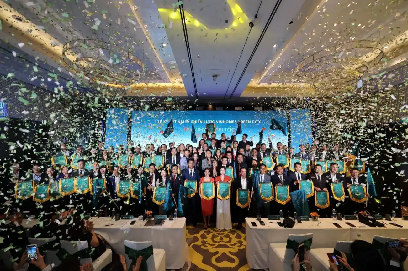 Lễ ra quân và ký kết hợp tác phân phối Dự án Vinhomes Green City Hậu Nghĩa, TP.HCM.
